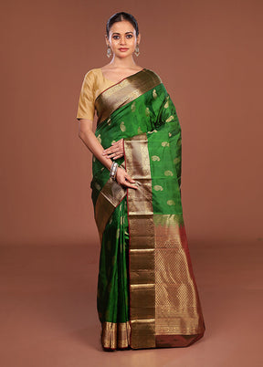 Green Handloom Kanchipuram Pure Silk Saree With Blouse Piece