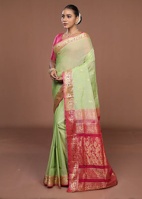 Green Cotton Saree With Blouse Piece