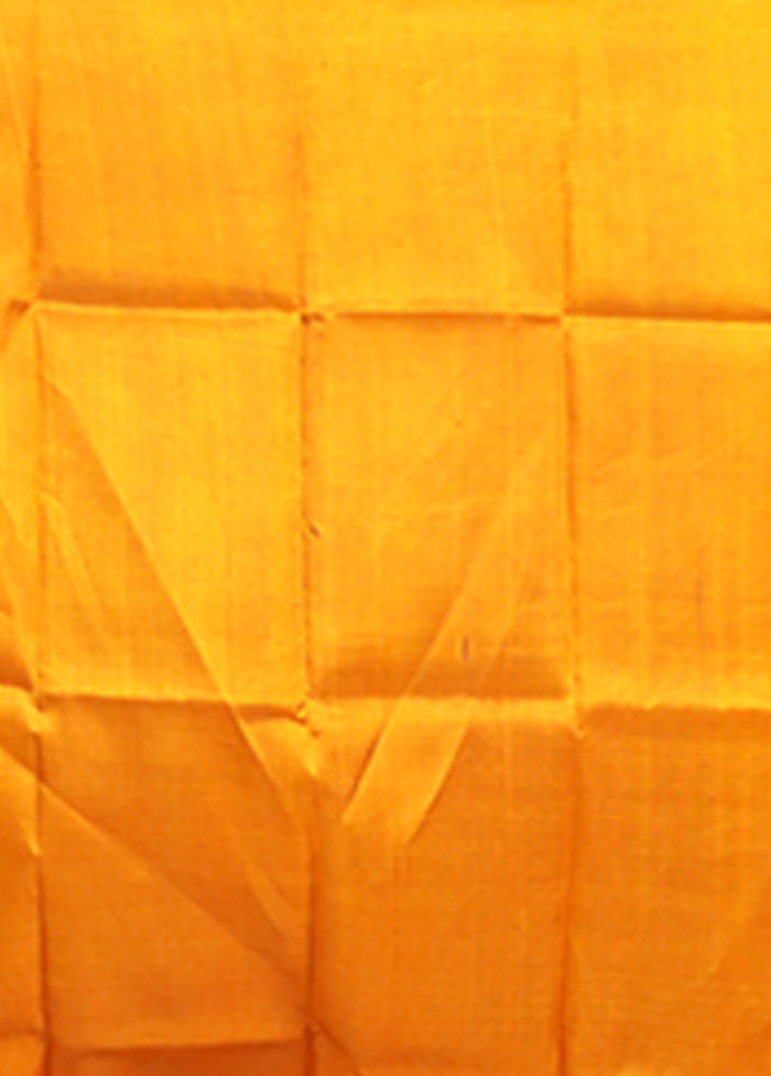 Red Printed Pure Silk Saree Without Blouse Piece