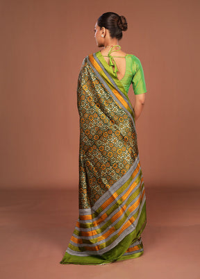 Green Printed Pure Silk Saree Without Blouse Piece