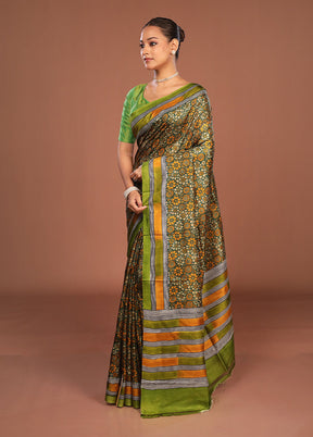 Green Printed Pure Silk Saree Without Blouse Piece