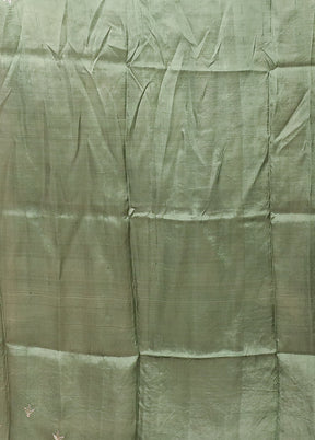 Cream Handloom Tussar Pure Silk Saree With Blouse Piece