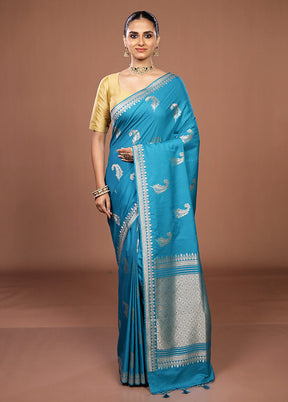 Blue Katan Silk Saree With Blouse Piece