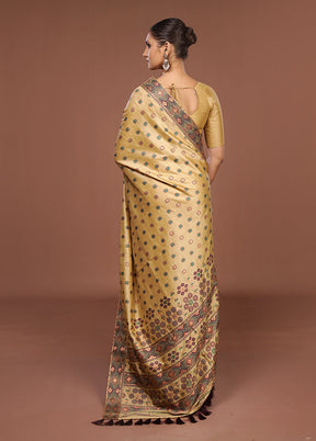 Cream Assam Silk Saree With Blouse Piece