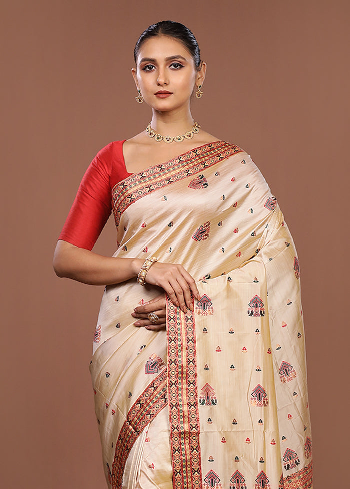 Cream Assam Silk Saree With Blouse Piece