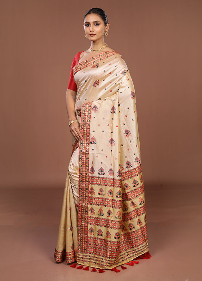 Cream Assam Silk Saree With Blouse Piece