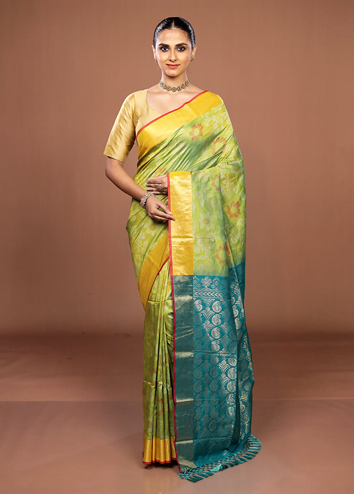 Green Dupion Silk Saree With Blouse Piece