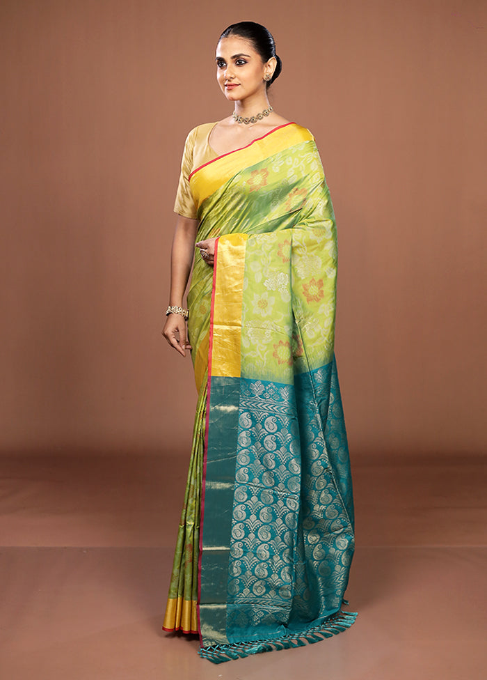 Green Dupion Silk Saree With Blouse Piece