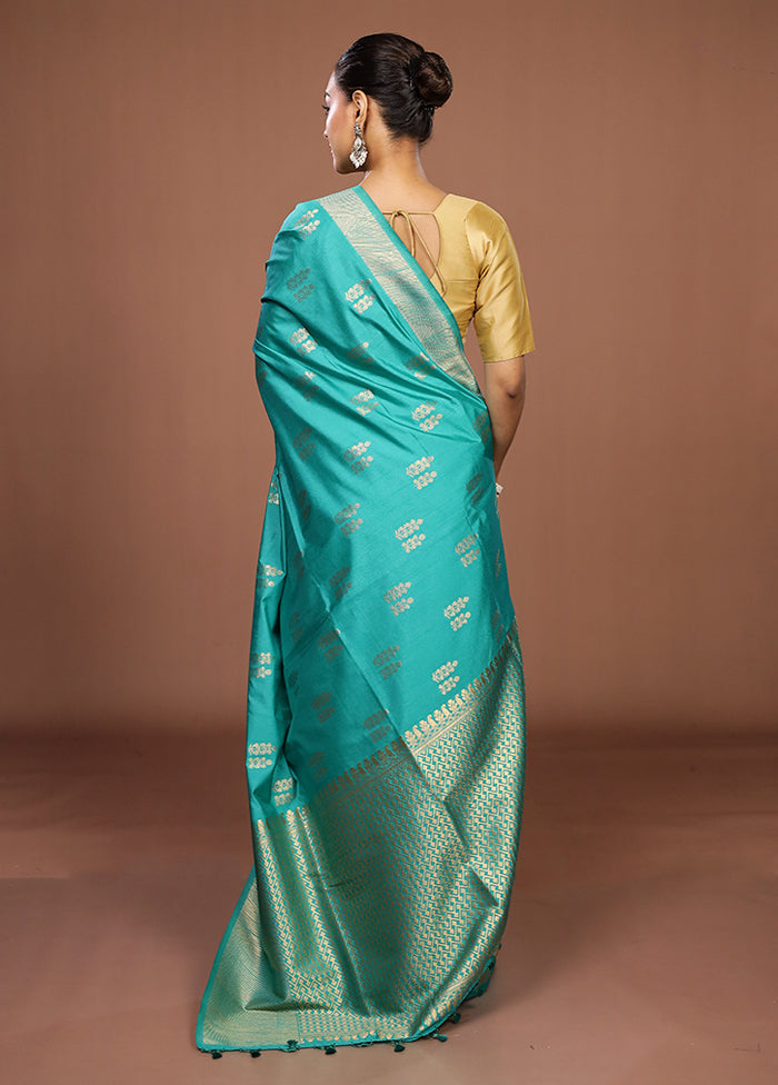 Green Dupion Silk Saree With Blouse Piece