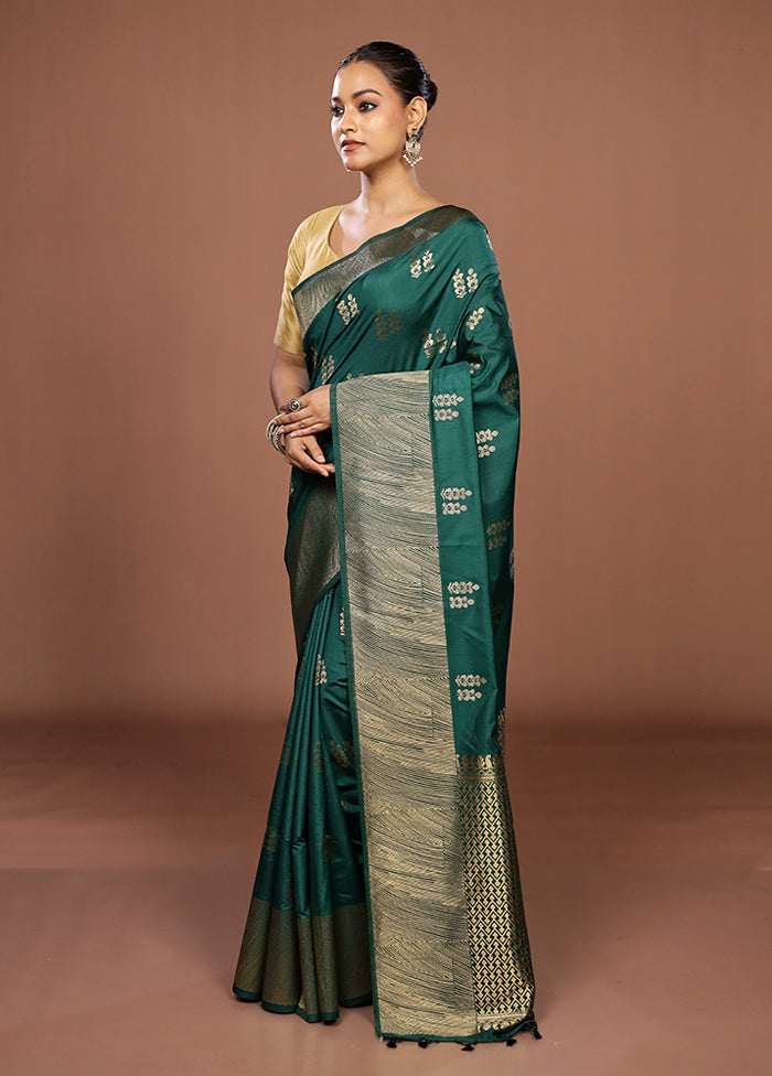 Green Dupion Silk Saree With Blouse Piece