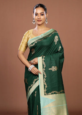 Green Dupion Silk Saree With Blouse Piece