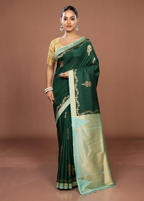Green Dupion Silk Saree With Blouse Piece
