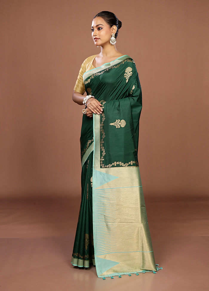 Green Dupion Silk Saree With Blouse Piece