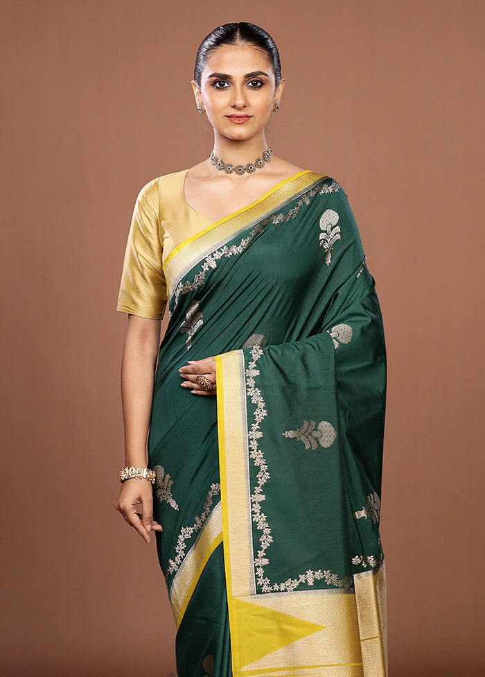 Green Dupion Silk Saree With Blouse Piece