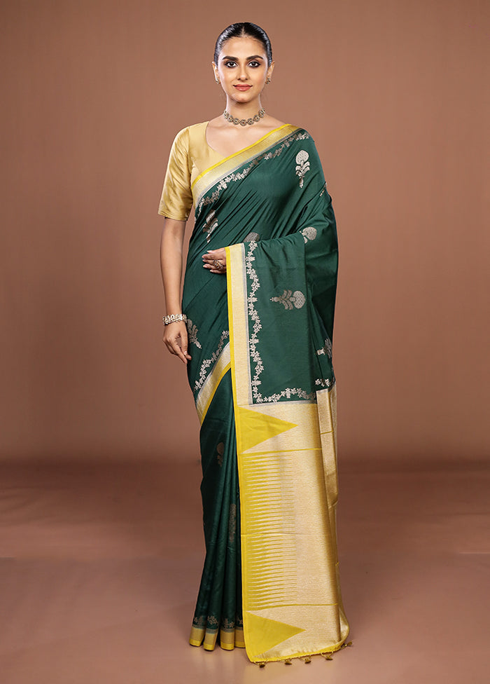 Green Dupion Silk Saree With Blouse Piece