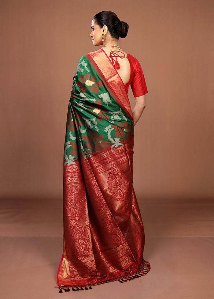 Green Dupion Silk Saree With Blouse Piece