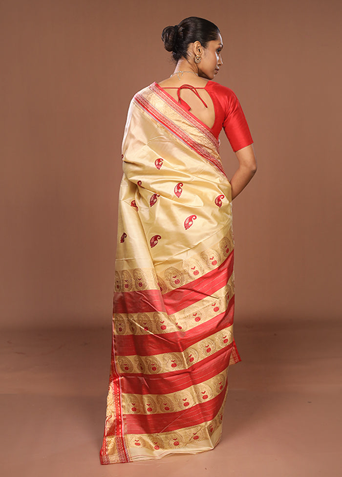 White Garad Pure Silk Saree Without Blouse Piece