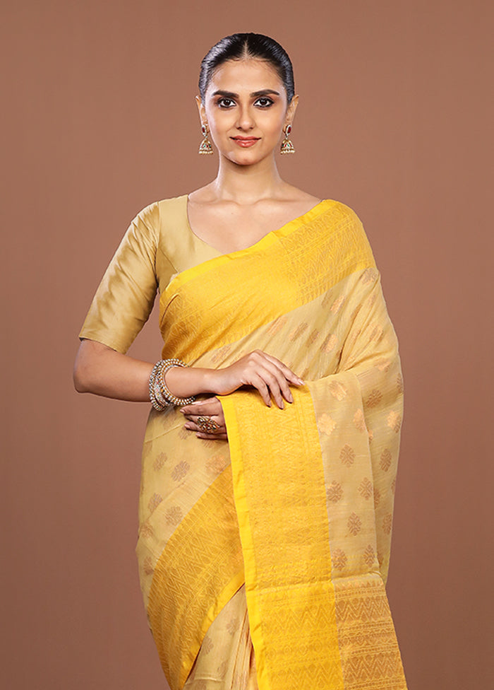 Yellow Matka Silk Saree With Blouse Piece