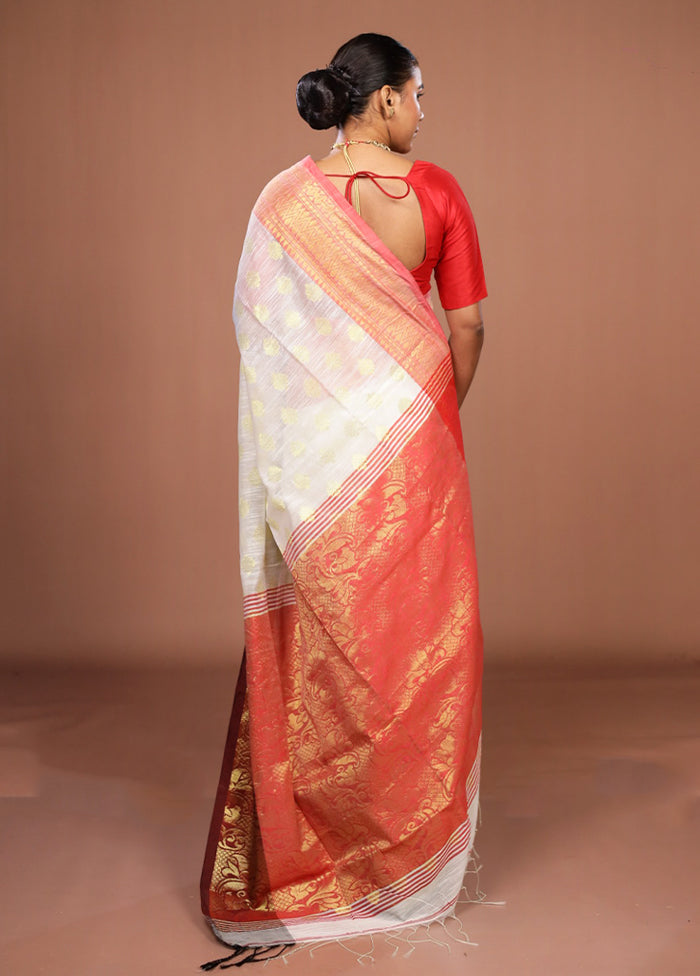 White Matka Silk Saree With Blouse Piece
