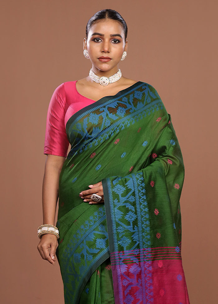 Green Matka Silk Saree With Blouse Piece
