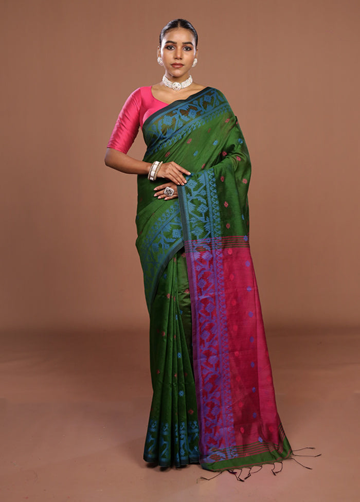 Green Matka Silk Saree With Blouse Piece