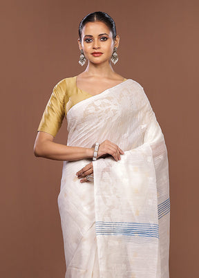 White Matka Silk Saree With Blouse Piece
