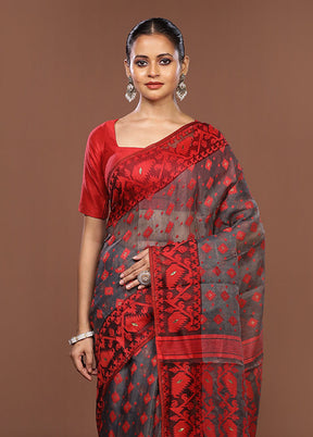 Grey Matka Silk Saree With Blouse Piece