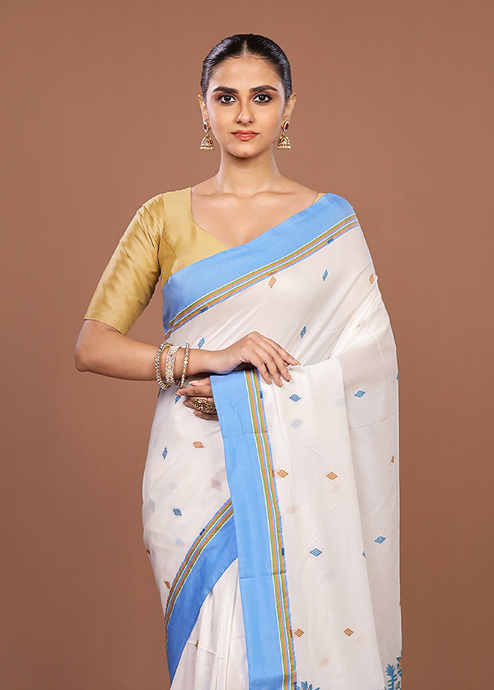 White Matka Silk Saree With Blouse Piece