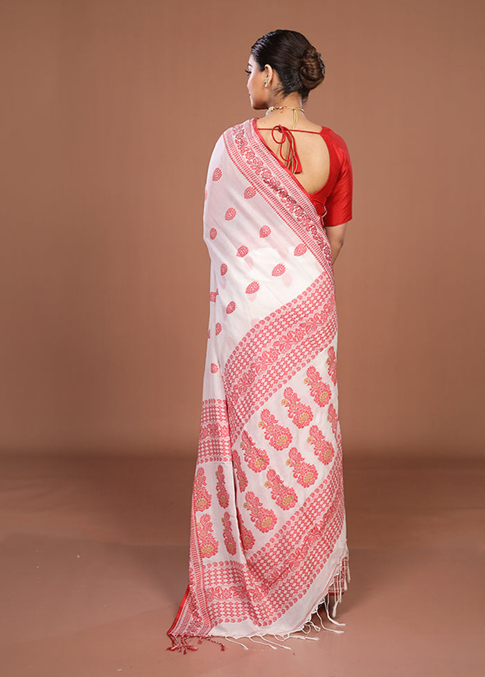 White Matka Silk Saree With Blouse Piece