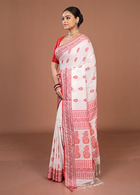 White Matka Silk Saree With Blouse Piece