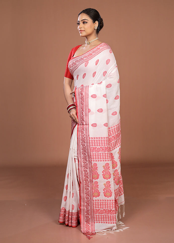 White Matka Silk Saree With Blouse Piece