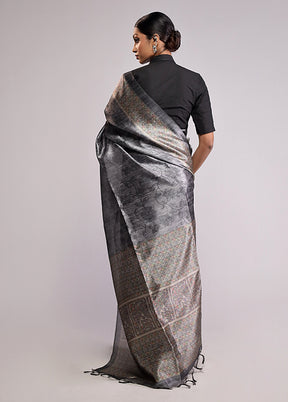 Grey Tussar Silk Saree With Blouse Piece