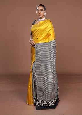 Yellow Printed Pure Silk Saree Without Blouse Piece