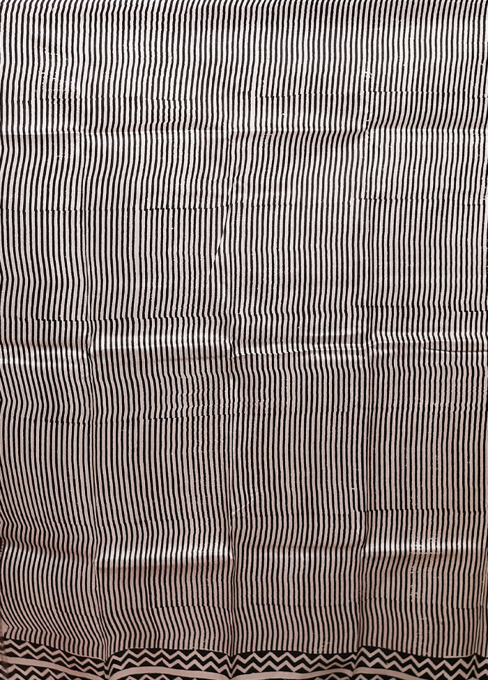 Yellow Printed Pure Silk Saree Without Blouse Piece