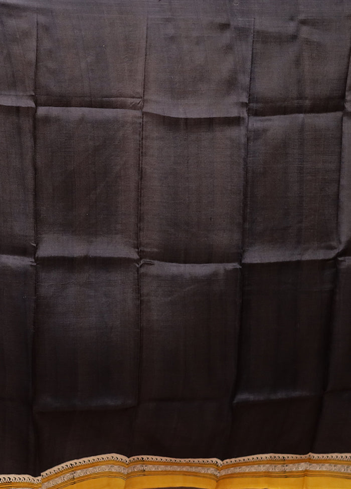 Cream Printed Pure Silk Saree Without Blouse Piece