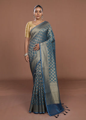 Green Kora Silk Saree With Blouse Piece