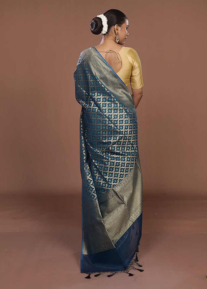 Green Kora Silk Saree With Blouse Piece
