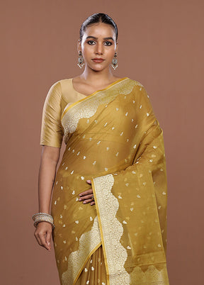 Green Kora Silk Saree With Blouse Piece