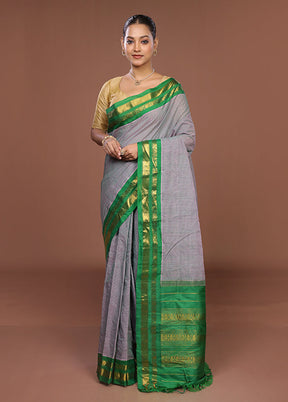 Green Gadwal Pure Silk Saree Without Blouse Piece