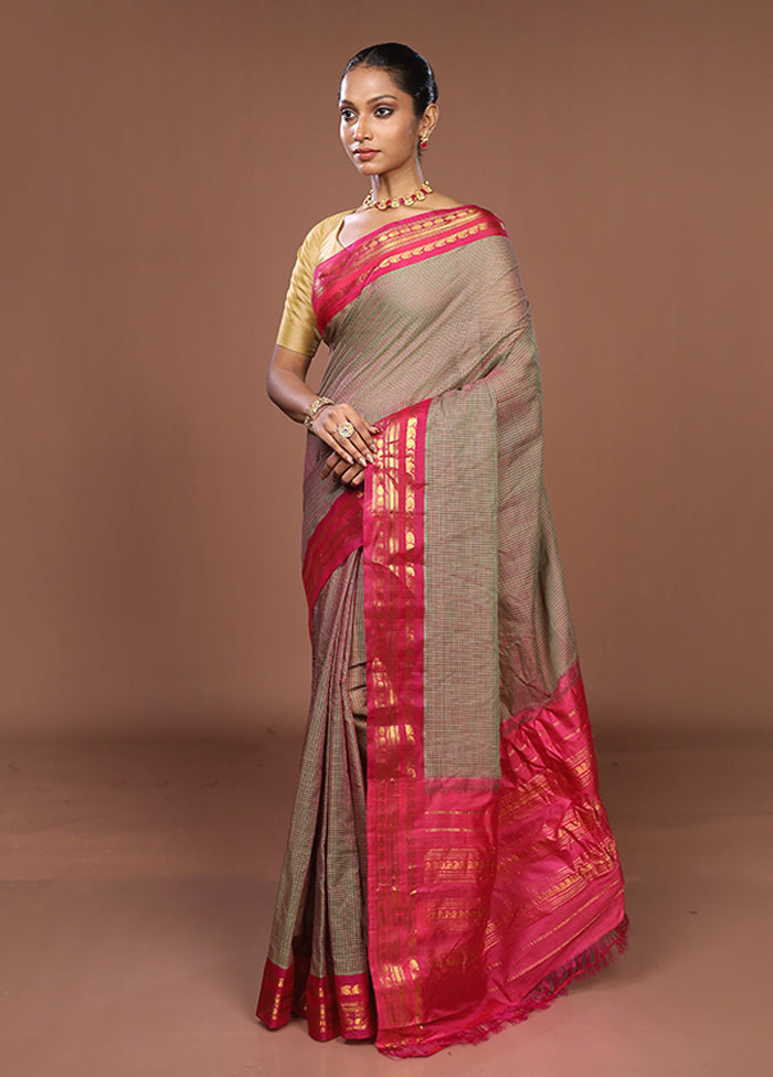 Green Gadwal Pure Silk Saree Without Blouse Piece