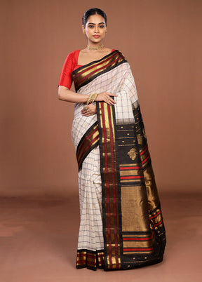 White Gadwal Pure Silk Saree Without Blouse Piece