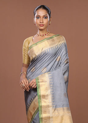 Grey Gadwal Pure Silk Saree Without Blouse Piece