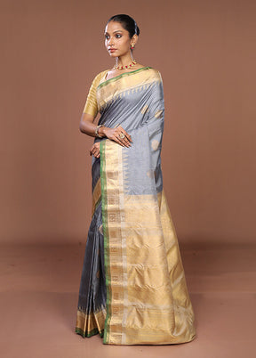 Grey Gadwal Pure Silk Saree Without Blouse Piece