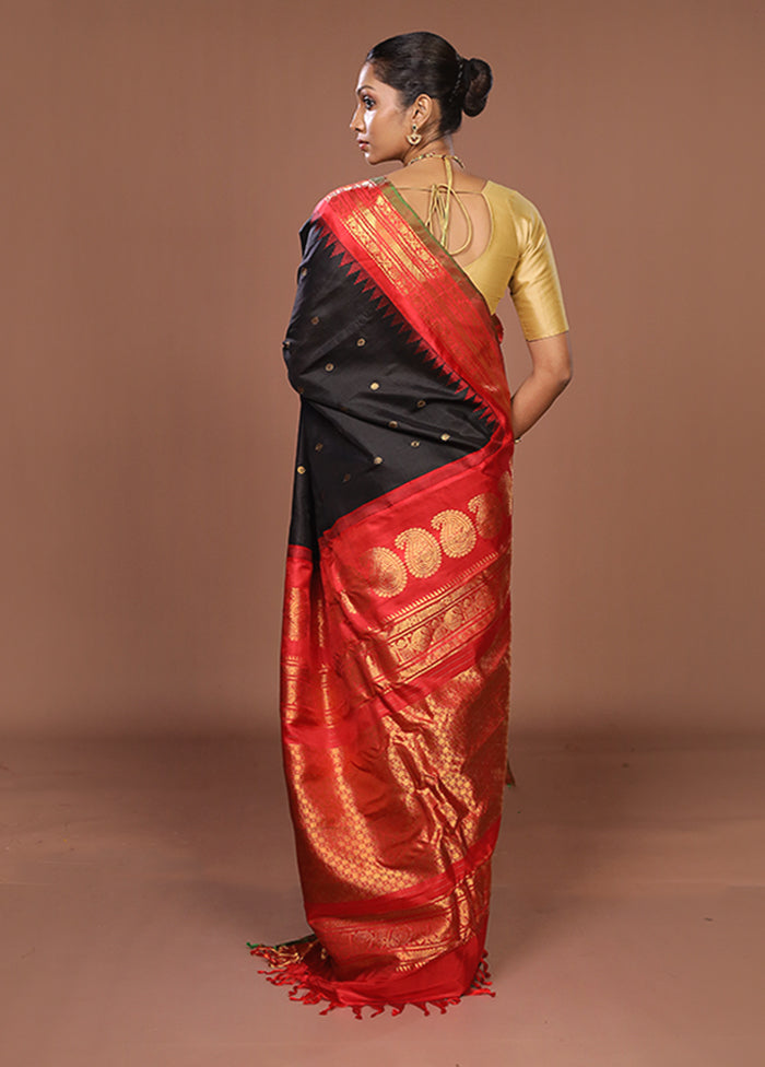 Black Gadwal Pure Silk Saree Without Blouse Piece