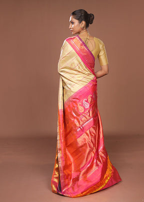 Cream Gadwal Pure Silk Saree Without Blouse Piece