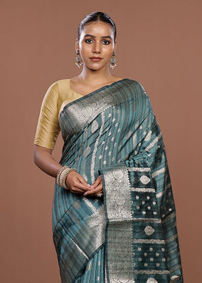 Green Cotton Saree With Blouse Piece