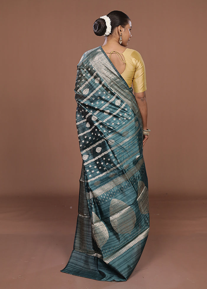 Green Cotton Saree With Blouse Piece