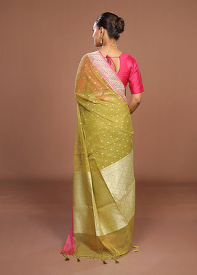 Green Kora Silk Saree With Blouse Piece
