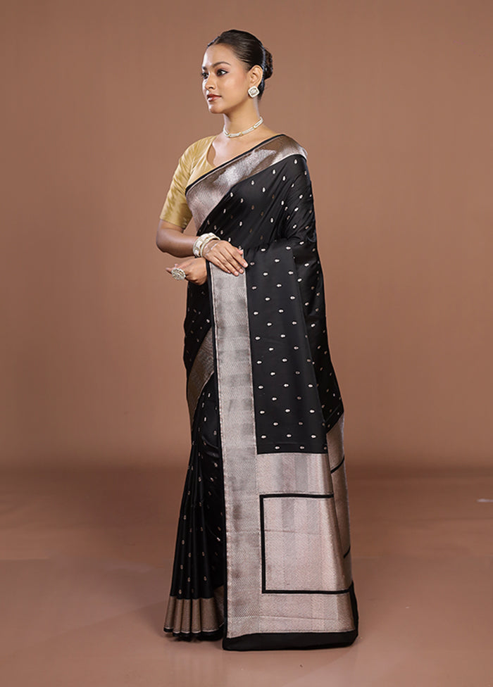 Black Katan Silk Saree With Blouse Piece