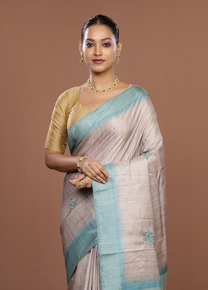 Grey Tussar Silk Saree With Blouse Piece